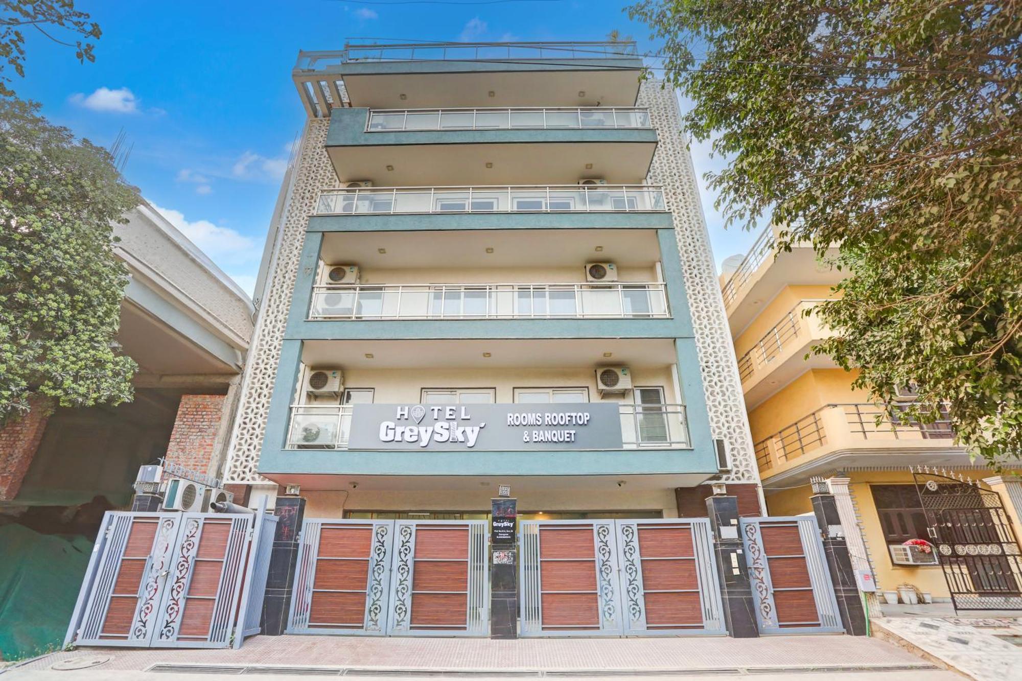 Hotel Greysky Medicity Ґурґаон Екстер'єр фото